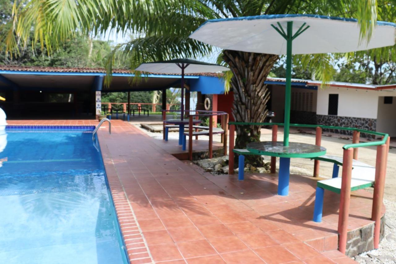 Отель Hacienda Alajuela Колон Экстерьер фото